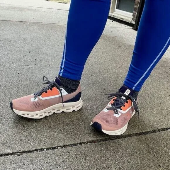 NWT On Cloudstratus 3 in quartz/Lily Women's Sz 7 - Picture 7 of 7